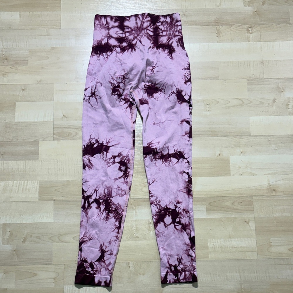 Pink Tie-Dye Leggings with Maroon Accents
